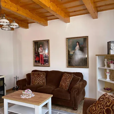 Rozsa Holiday home *